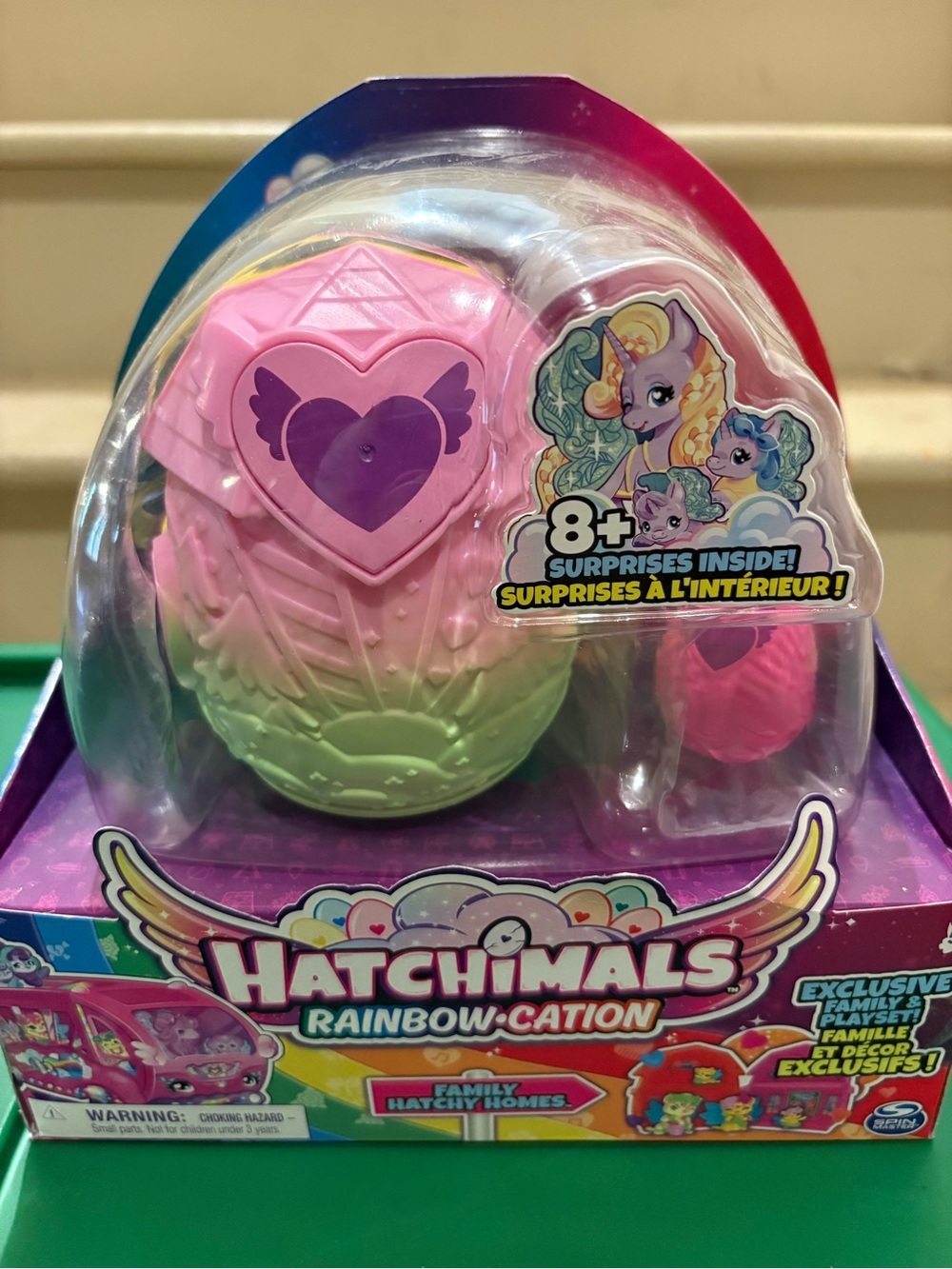 Hatchimal Rainbow-Cation Family Hatchy Homes